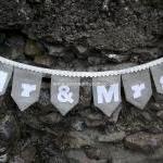 Mr & Mrs Weddin..